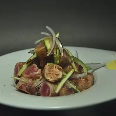 Ceviche Atún, Salmón – Ceta tibio