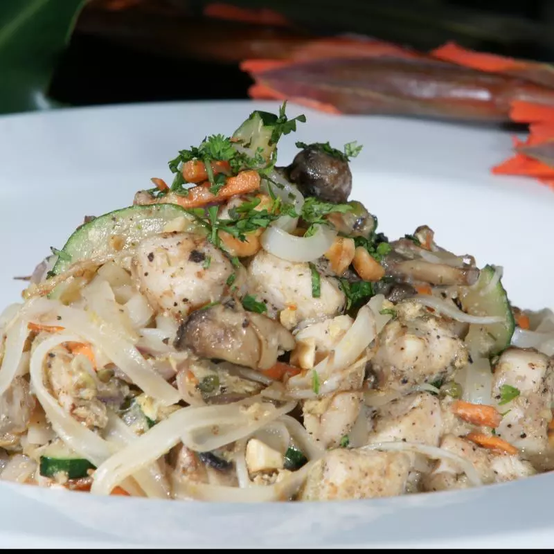 PAD THAI