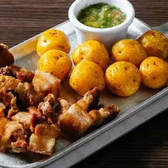 chicharron + papa criolla