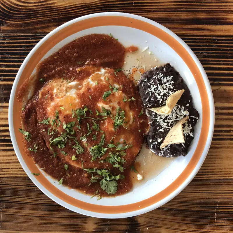 DESAYUNO HUEVOS RANCHEROS