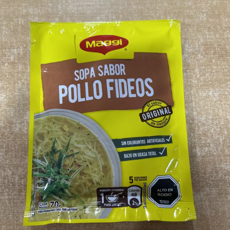 Sopa sabor pollo fideos