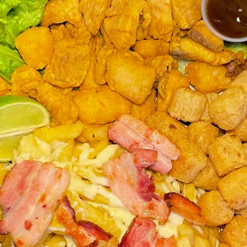 Filé de tilápia + mandioca + fritas