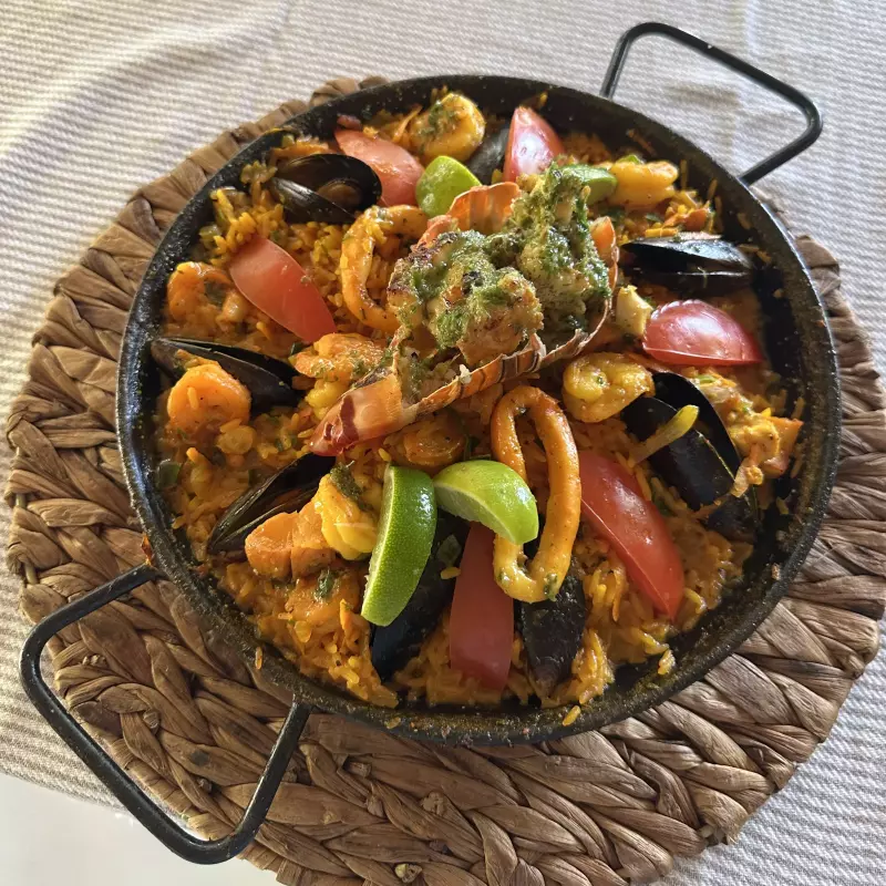 PAELLA DE MARISCOS (Para compartir)