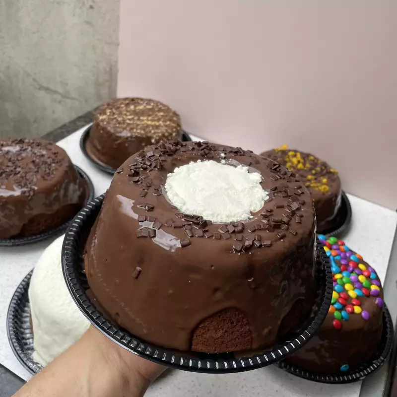Bolo vulcão chocolate dois amores(M