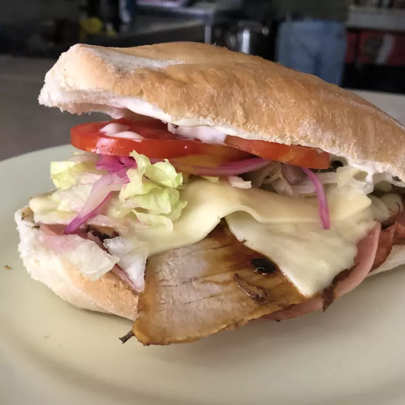 Torta de Jamón, Pierna y Queso