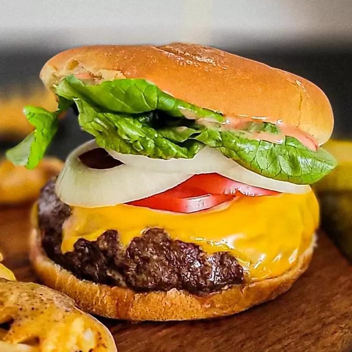 02- Burger Salad - Ensalad