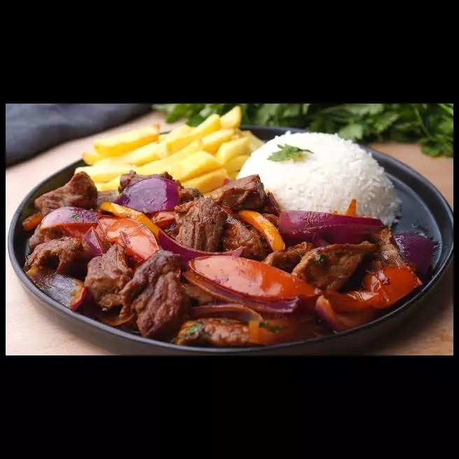 Lomo saltado