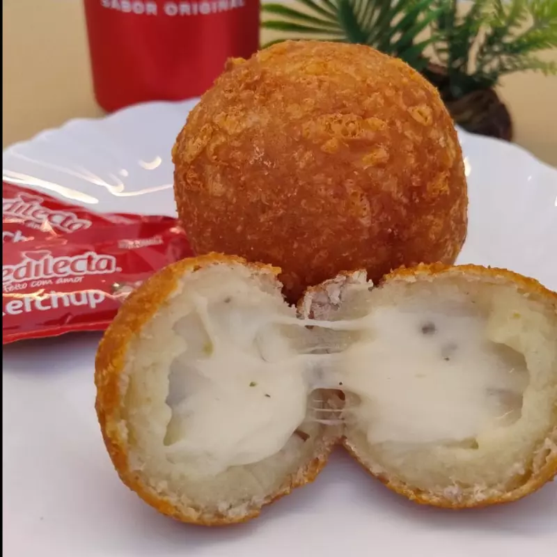 Bola de Queijo