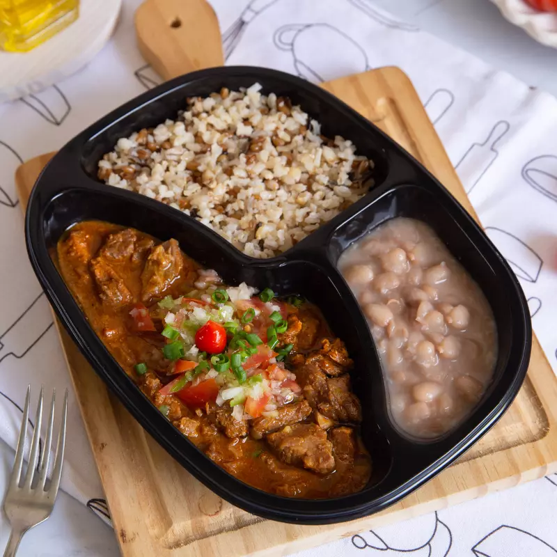 Patinho com arroz integral 7 grãos.