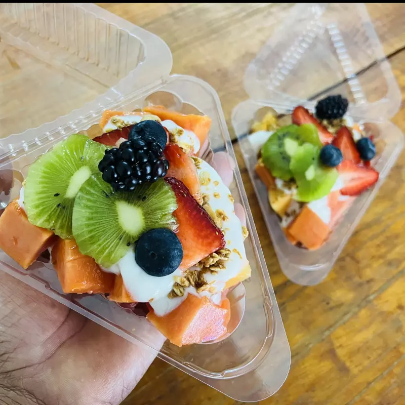 Mix Frutal/ Granola y Yogurt Natural