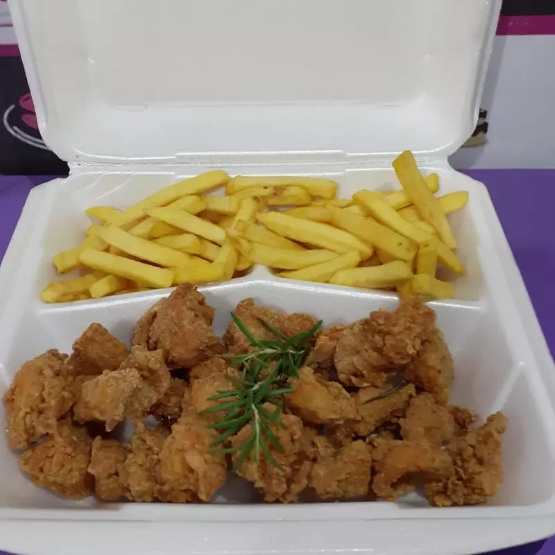 Porção de Batata com Franguinho