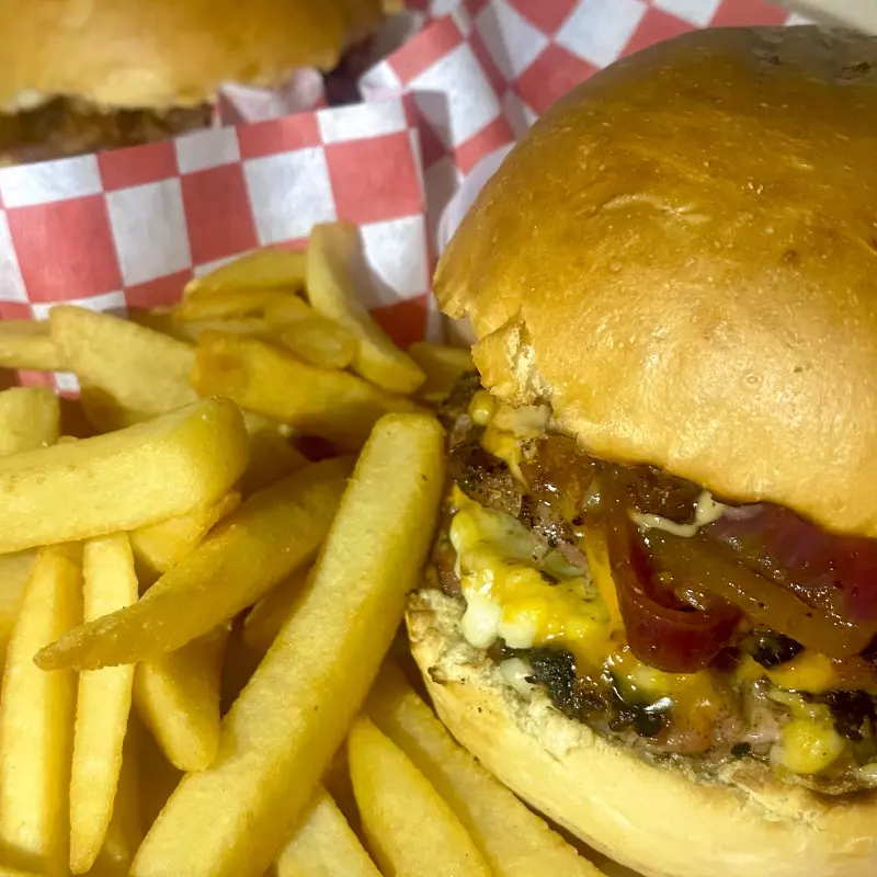 La Básica Burguer PROMO 2X$199