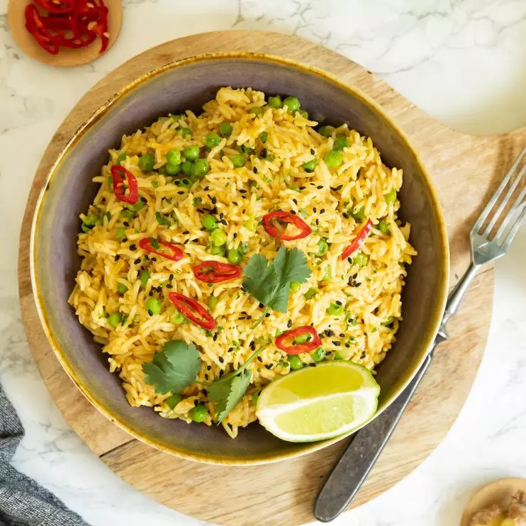 ARROZ CON SALSA CURRY