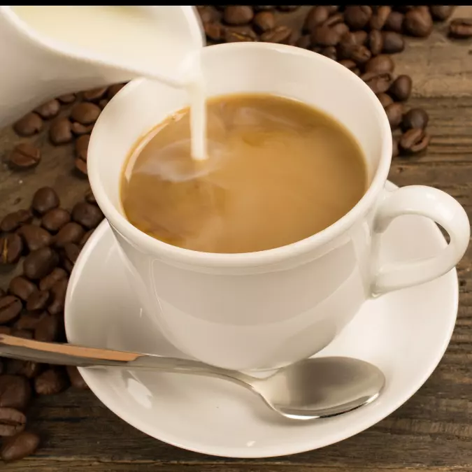 Café com leite e açúcar