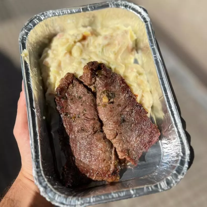 Bife de chorizo c/ puré rústico