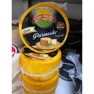Parmesão Defumado ±550g