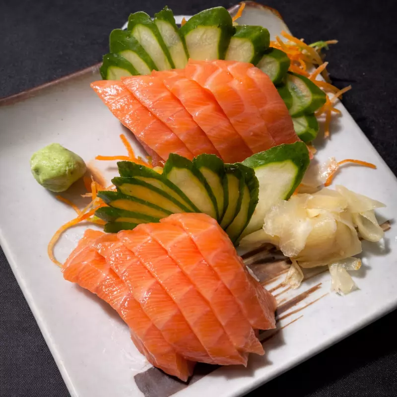 SASHIMI SALMÃO