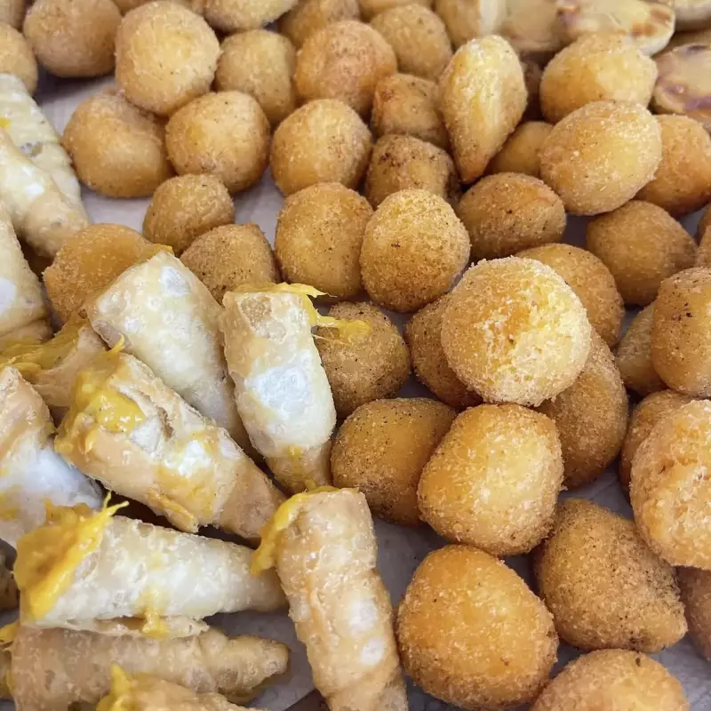 50 salgadinhos de festa sortidos