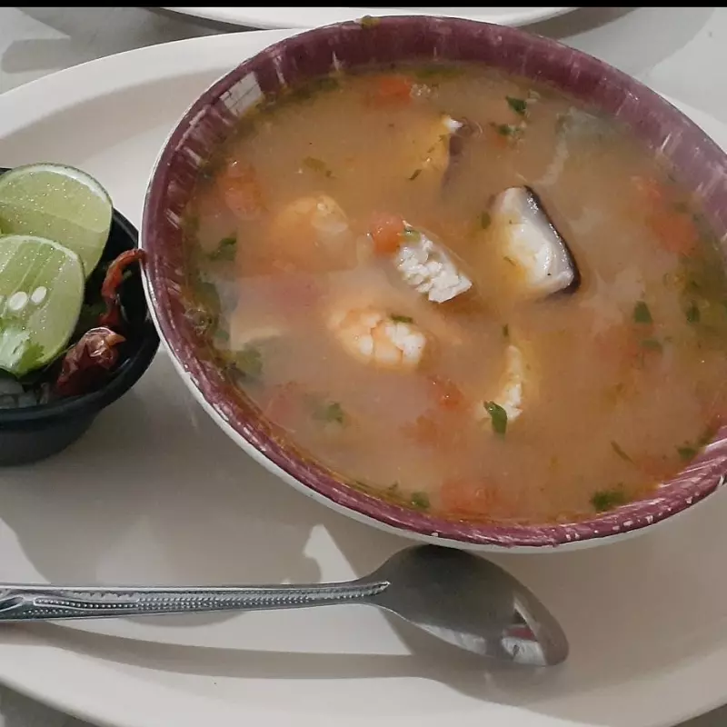 Caldo de pescado