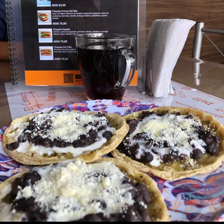 Sopes y Café americano