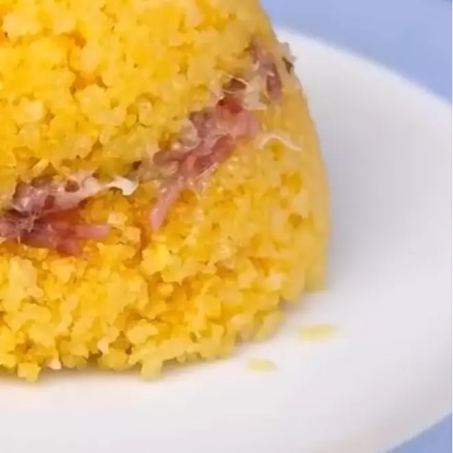 Cuscuz queijo e fiambre
