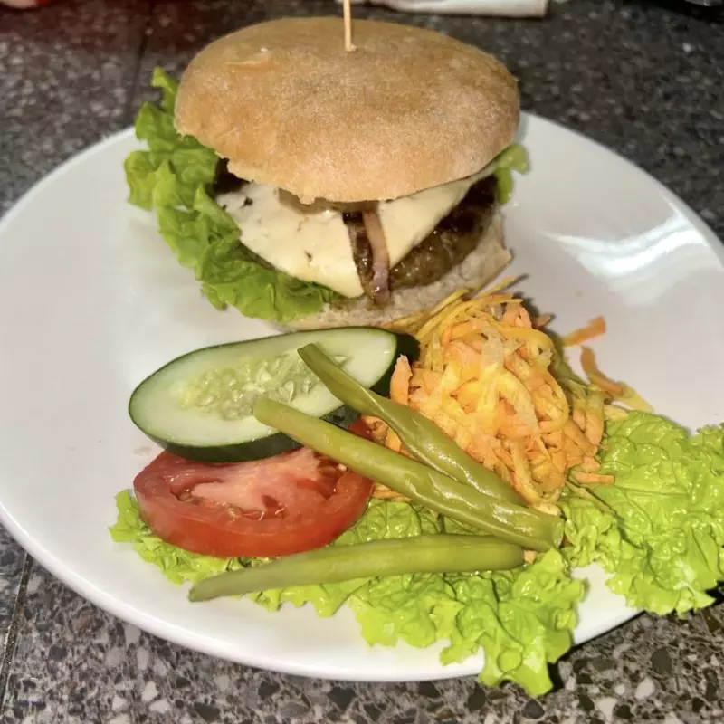 HAMBURGUESA CON QUESO