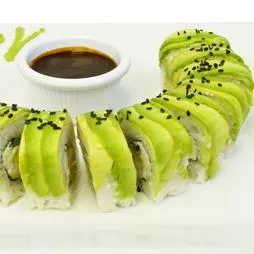 36.1 AGUACATE ROLL 6 PIEZAS  MEDIA ORDEN