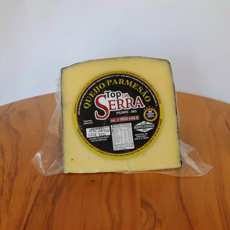 Parmesão Capa Preta