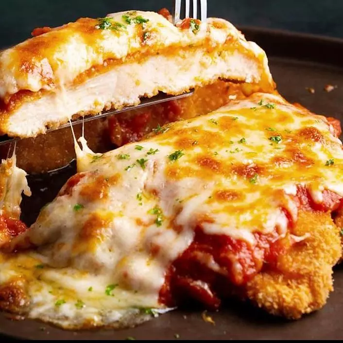 Combo 3 - Parmegiana de Frango