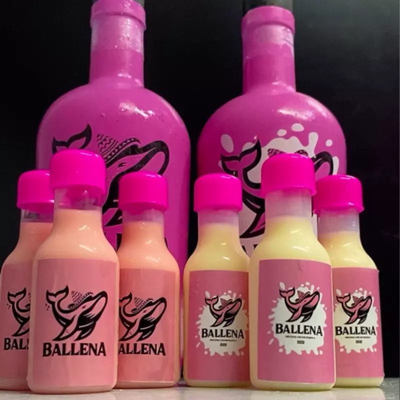 Mini ballena morango ou coco