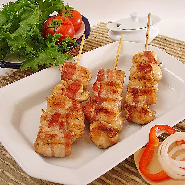 Espetinho medalhão frango