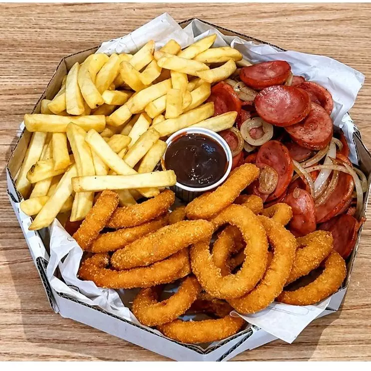 BATATA, CEBOLA E CALABRESA