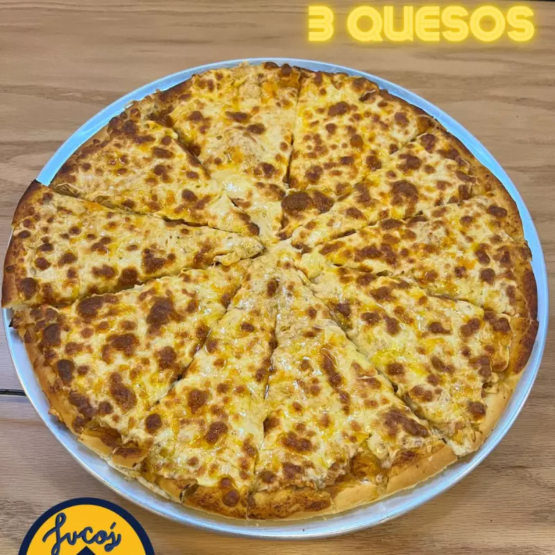Pizza 3 quesos especialidad