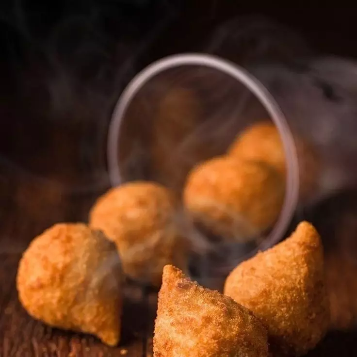 Porçao de Mini Coxinhas