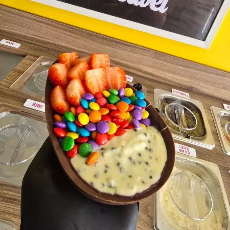 Ovo da Páscoa - Recheado com Açaí