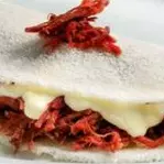 TAPIOCA CARNE SECA  COM REQUEIJÃO