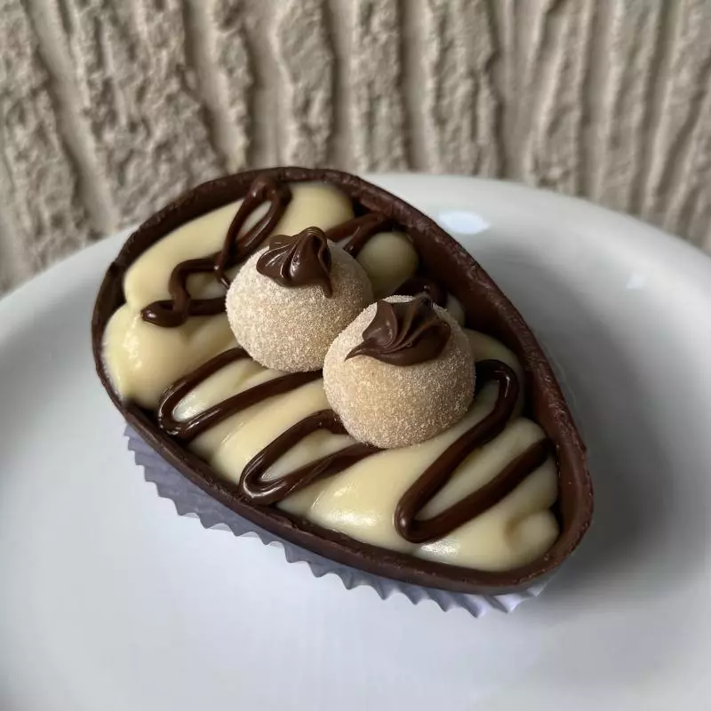 2 OVOS DE 200g NINHO COM NUTELLA