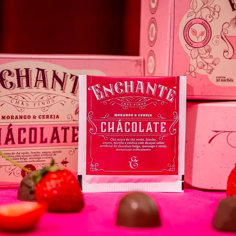 Chácolate Enchanté morango e cereja