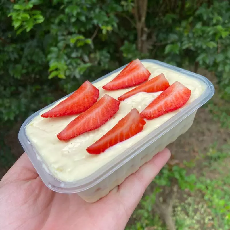 Pavê Cremoso Duplo Ninho com morango