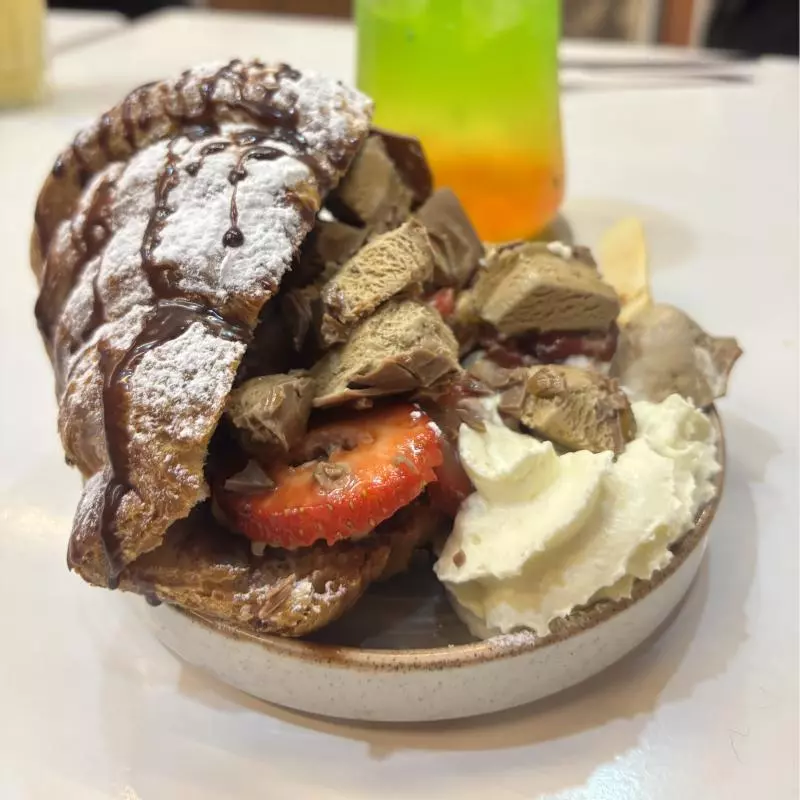 Croissant Gelato Magnun