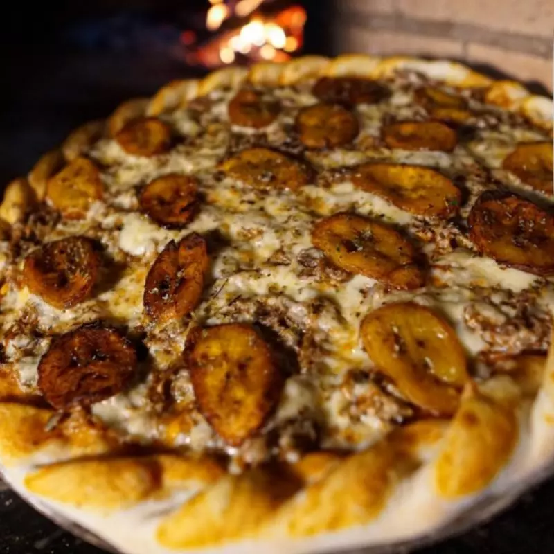 Carne de sol com banana da terra