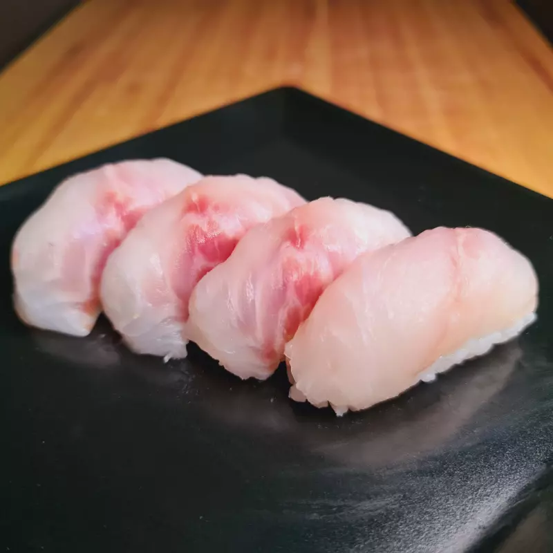 Nigiri de Robalo (4 peças)