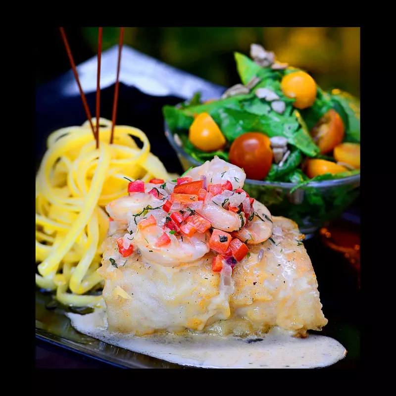 Filé De Peixe Branco Ao Camarão