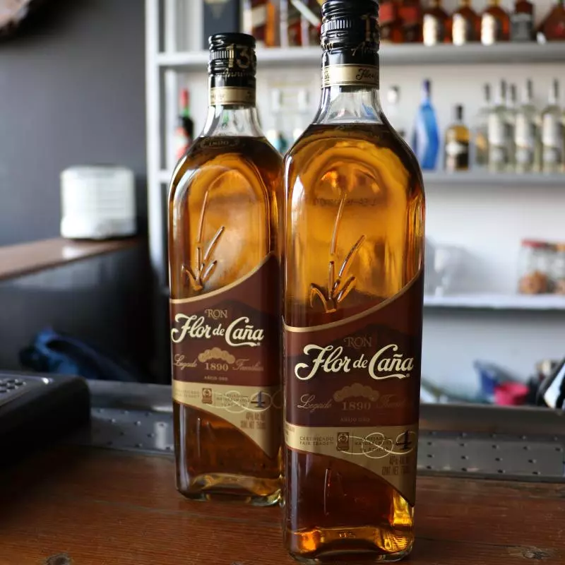 Flor de Caña 4 años