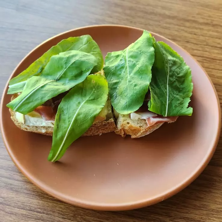 BRUSCHETTA PARMA E BRIE