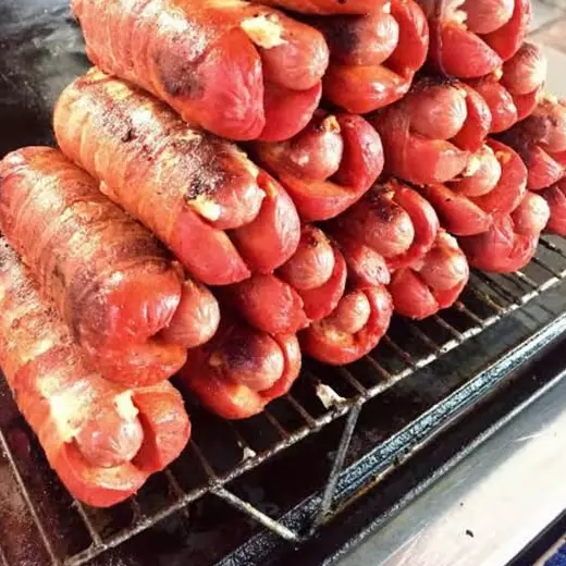 SALCHICHON ENVUELTO EN TOCINO