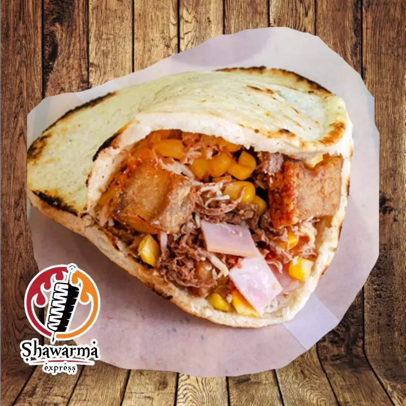 Arepa Jamón y Queso Mozarella