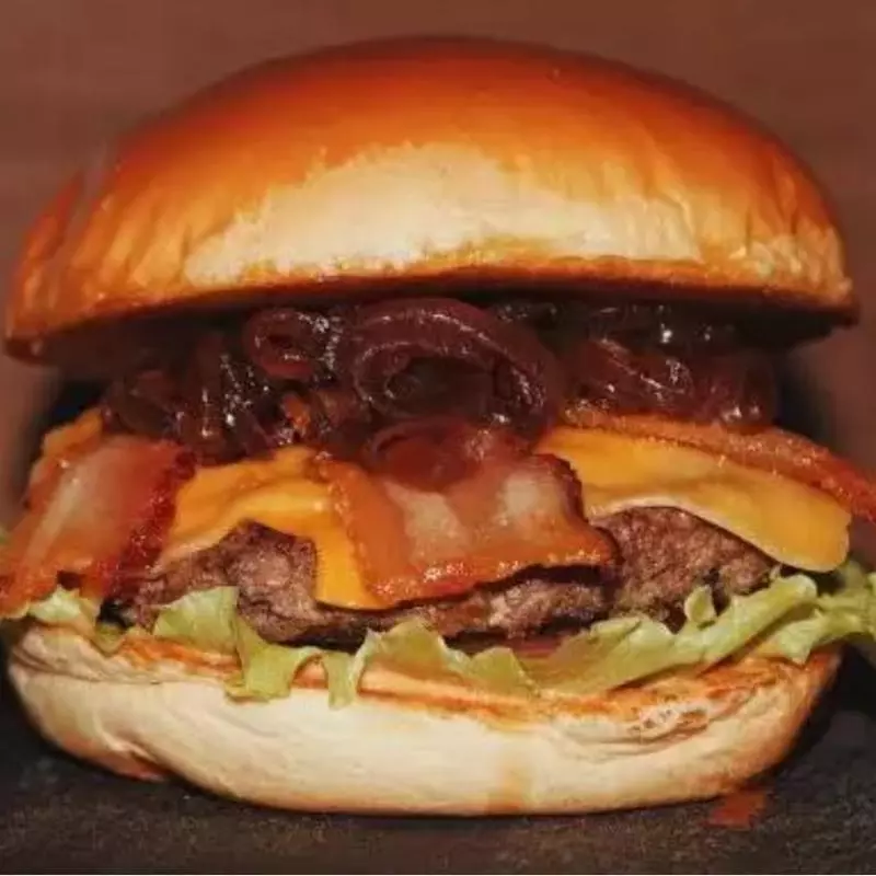 Mega Hambúrguer Pool Bar (Picanha)