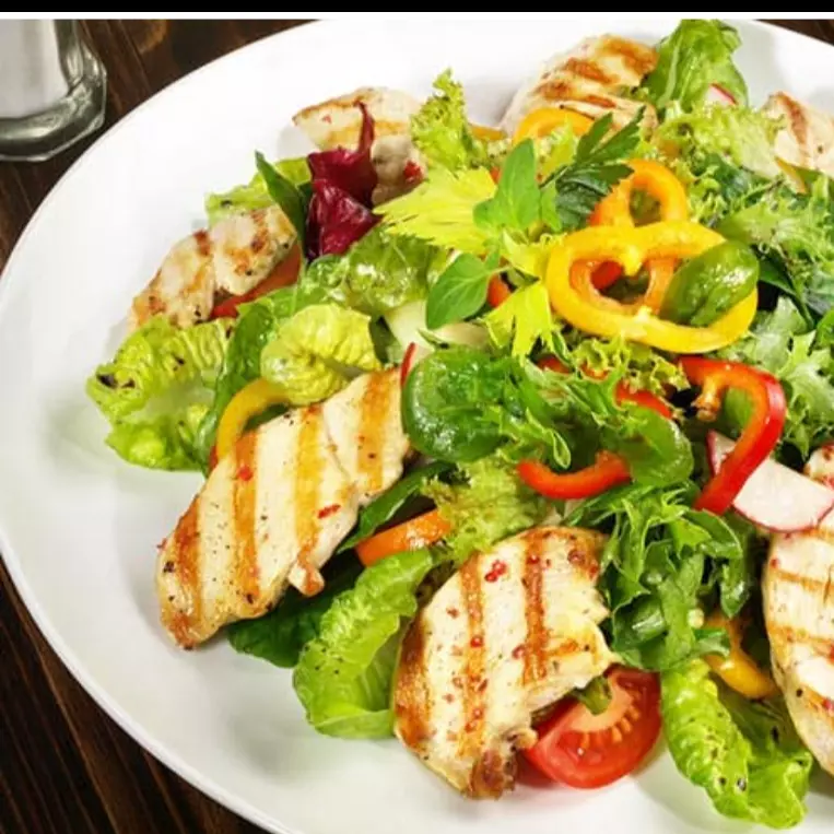 Ensalada Pollo