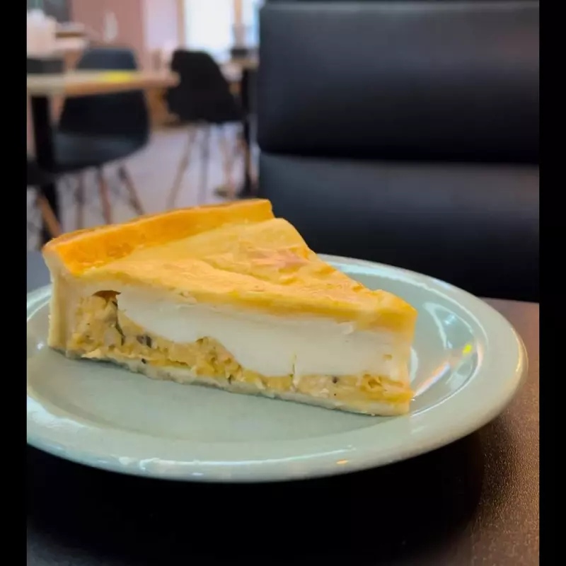 Torta de frango com requeijão